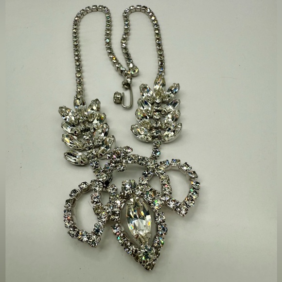 Vintage 3D Rhinestone Crystal Floral Vine Leaf Choker Necklace w Hook Clasp 14” - Picture 10 of 17